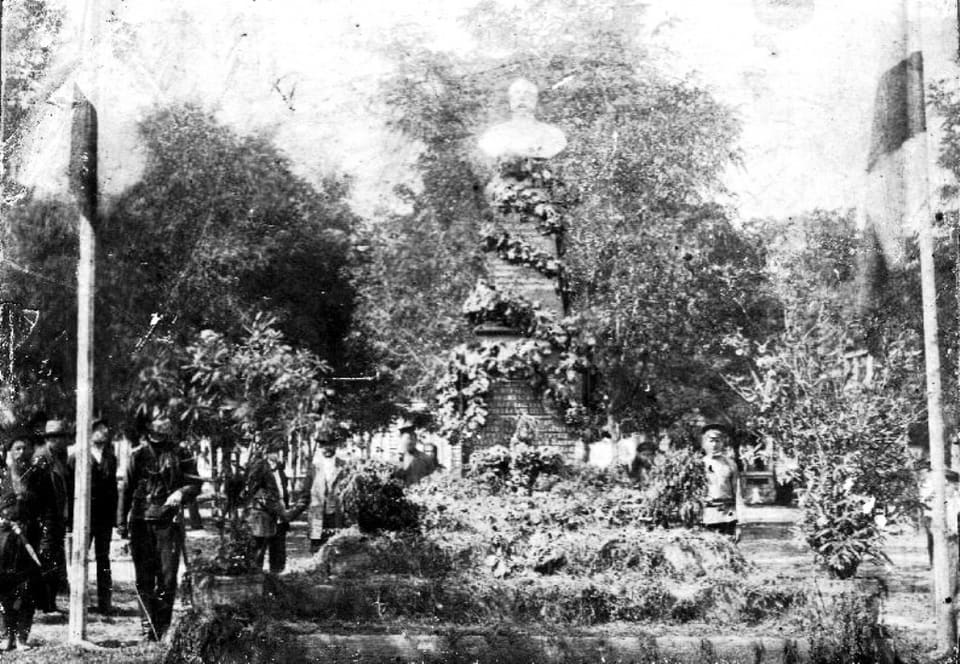 Памятник казакам в станице Лабинской, 1912