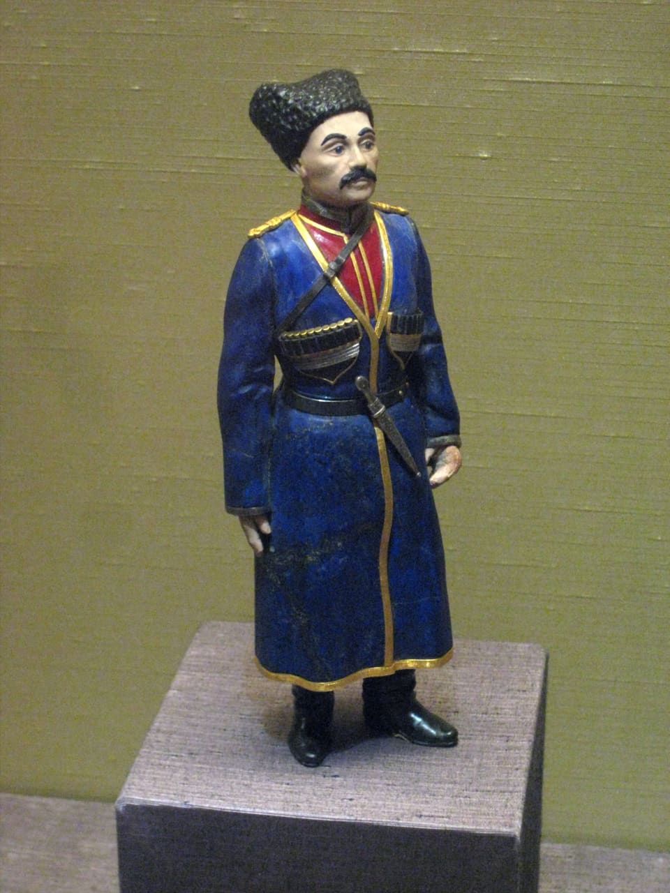 Фигурка казака Конвоя работы фирмы Фаберже, 1914 (ГМЗ «Павловск»)